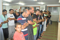 بالصور: احياء ليلة القدر في مسجد النور في مدينة اللد 